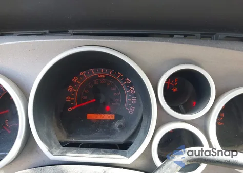 2010 Toyota Tundra Grade 5.7L V8 z USA, uszkodzony, nr VIN 5TFUY5F14AX137913